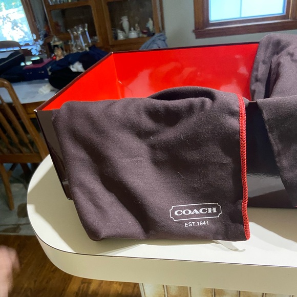 Coach purse - Picture 1 of 7